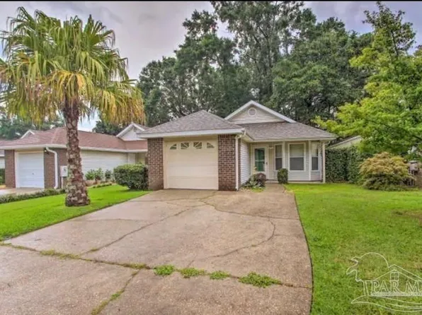 8138 Treetop Ln, Pensacola, FL 32514