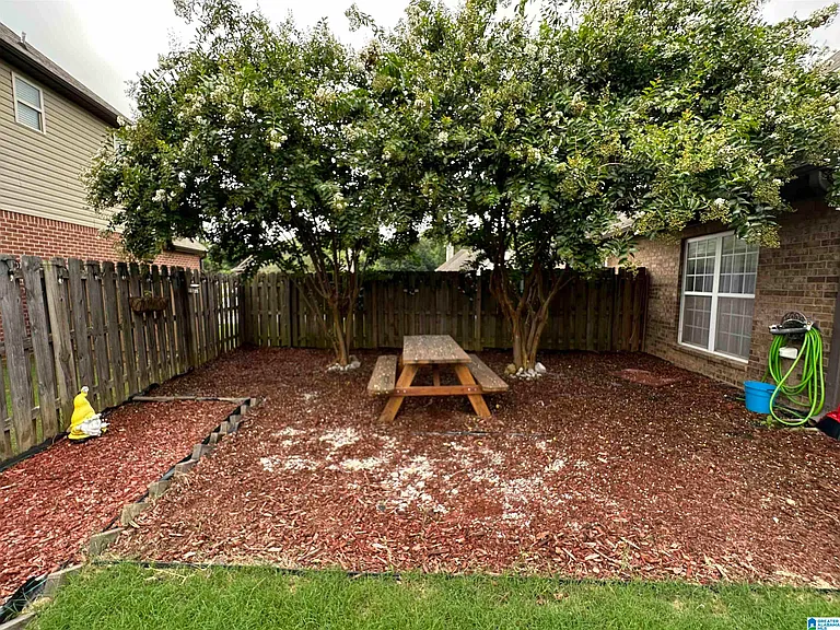 277 Creekside Ln — Photo 41