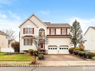 33 Yorktown Rd, Monmouth Junction, NJ 08852