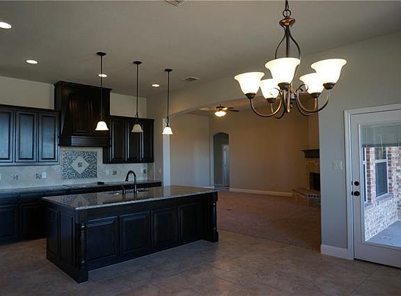 5th image of 707 Red Stone Ln