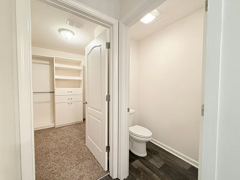 12306 Crossfield Dr — Photo 8