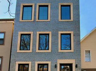 1912 N Whipple St #3R, Chicago, IL 60647