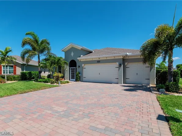 2615 Corona Ln, Cape Coral, FL 33909