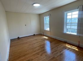 57 North Willard St, 2