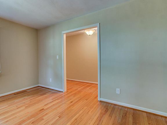 5th image of 5110 Cherokee Hills Dr