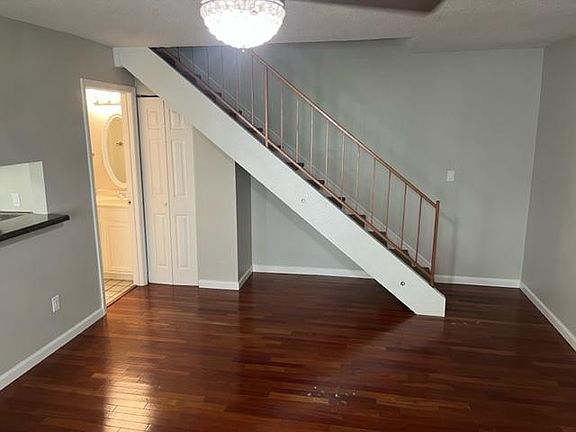 5th image of 3827 S Quail Ln