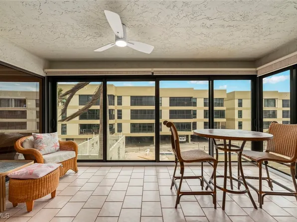 2721 W Gulf Dr Unit 212, Sanibel, FL 33957