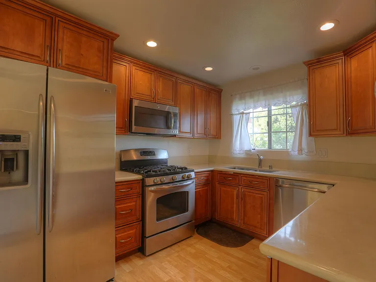 3101 Plaza Del Amo #63 — Photo 2