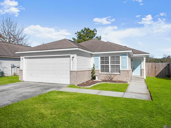 13551 Rose Dr, Walker, LA 70785