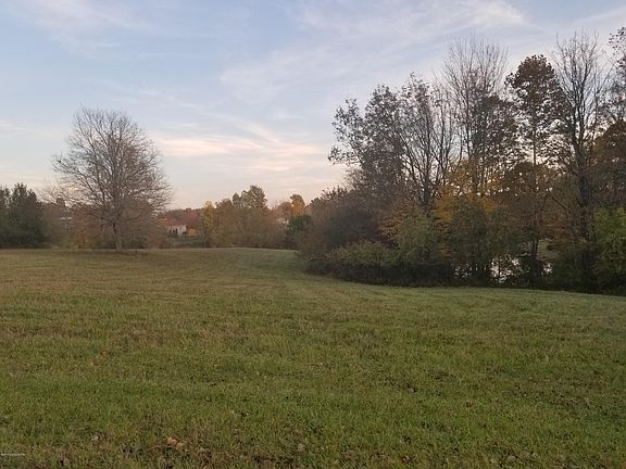 5th image of 7616 Willow Bend Dr