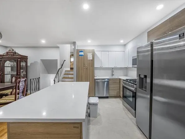 7522 Avenue T image 12 of 31