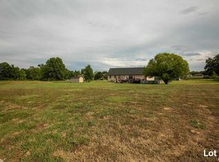 1807 Roye Ln, Marion, IL 62959