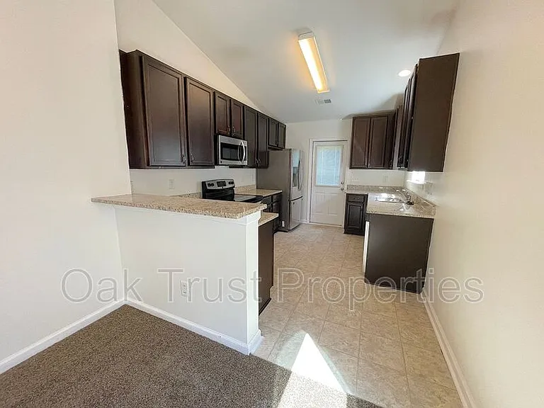 255 Coosawatchie St — Photo 5