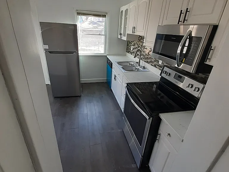 1054 Pritz Ave #1054 — Photo 2