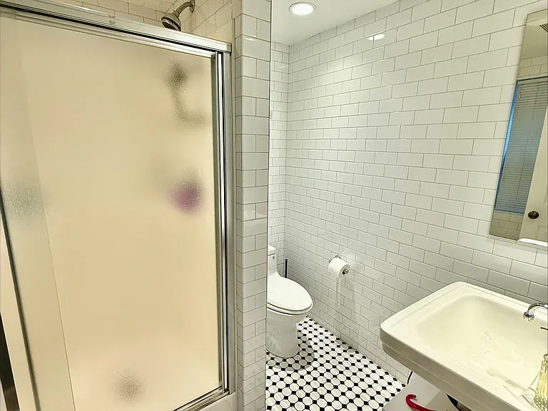 11 Thacher Ct #1 — Photo 13