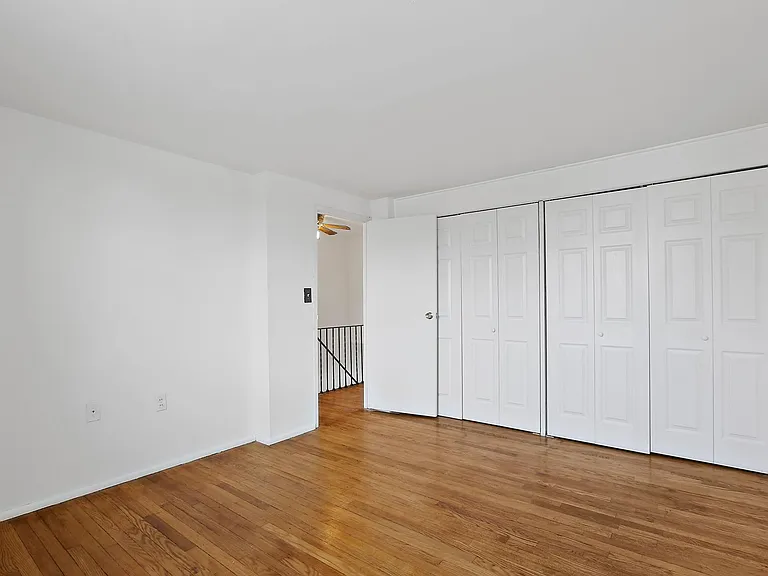 1615 Wycliffe Ave — Photo 10