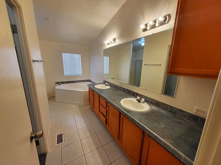 51542 W Bluejay St — Photo 9