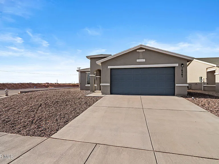 14541 Faxon Yucca Ave — Photo 2