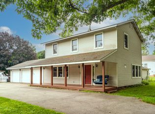 501 N River Rd, Fox River Grove, IL 60021