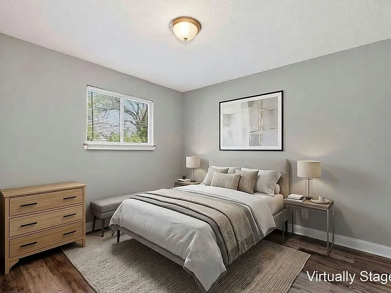 1580 E Mound St — Photo 3