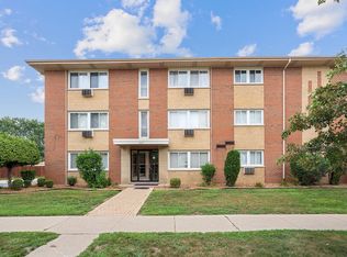 11037 S Kilbourn Ave APT 27, Oak Lawn, IL 60453