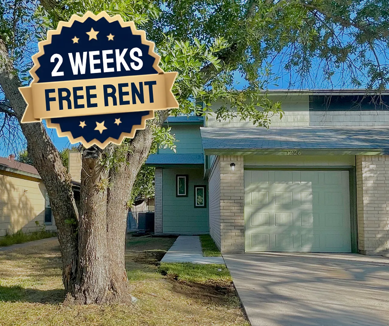 Two Weeks Free Rent! Location, Location, Location & Beautifully Renovated In 2023 2 Bedroom, 1.5 ... — Photo 1