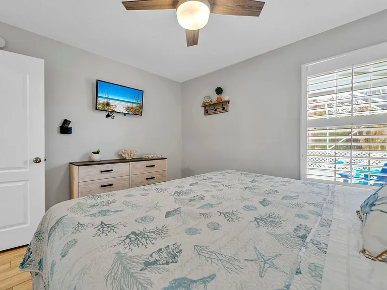 261 Sandy Cay Dr — Photo 33