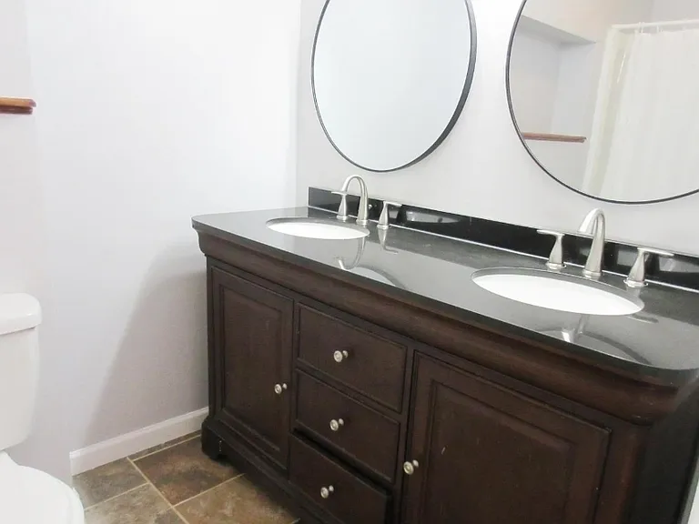 4628 Melrose St — Photo 7