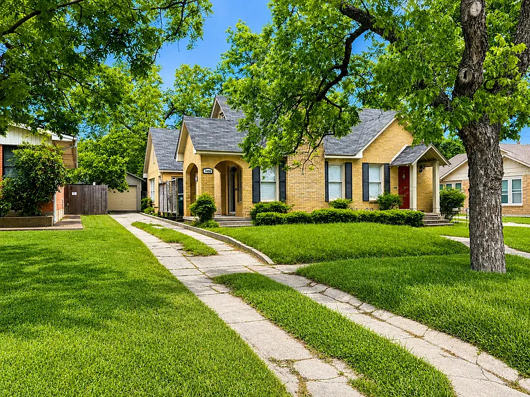 1408 N 5th St — Photo 2