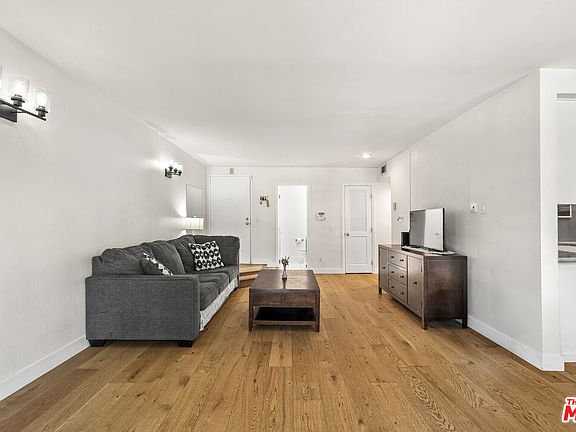 2nd image of 1515 S Beverly Dr APT 201