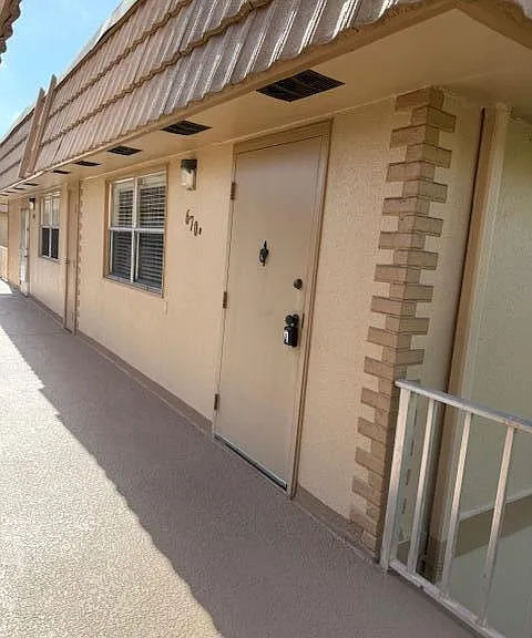 670 N Brittany #670 — Photo 18