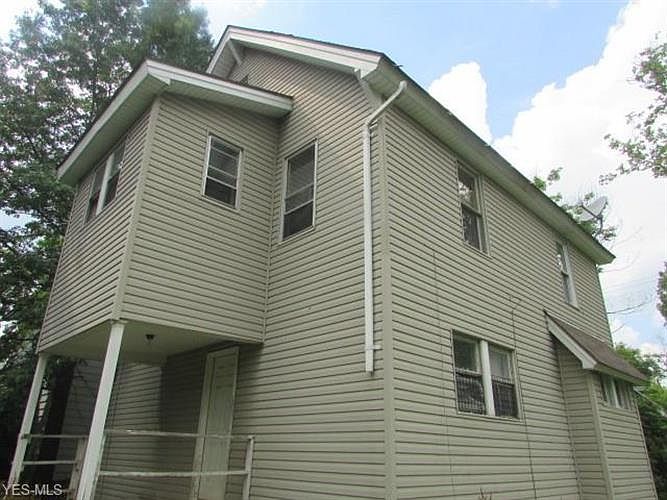 2nd image of 27 E Boston Ave