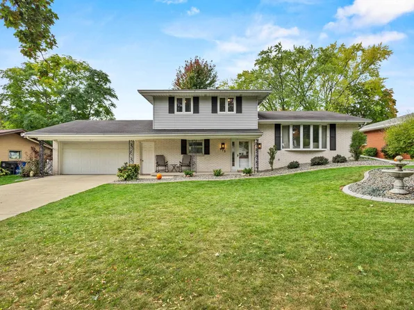 973 La Croix Ave, Green Bay, WI 54304
