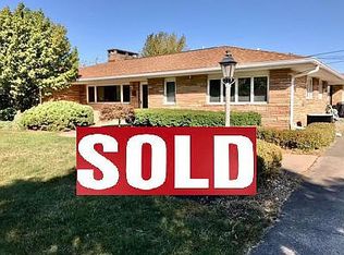 502 W Prairie St, Roanoke, IL