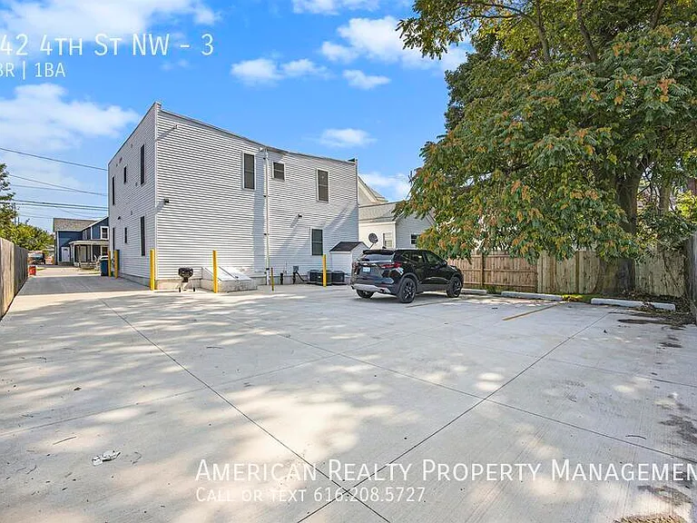 442 4th St NW #3 — Photo 11
