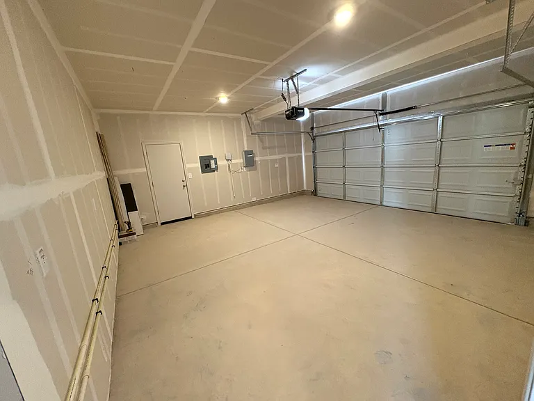 1729 Eagle River Ave — Photo 27