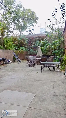 Rented by Metropolitan Property Group | media 51