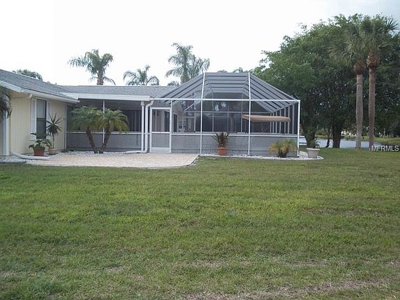 3rd image of 122 Hourglass Dr
