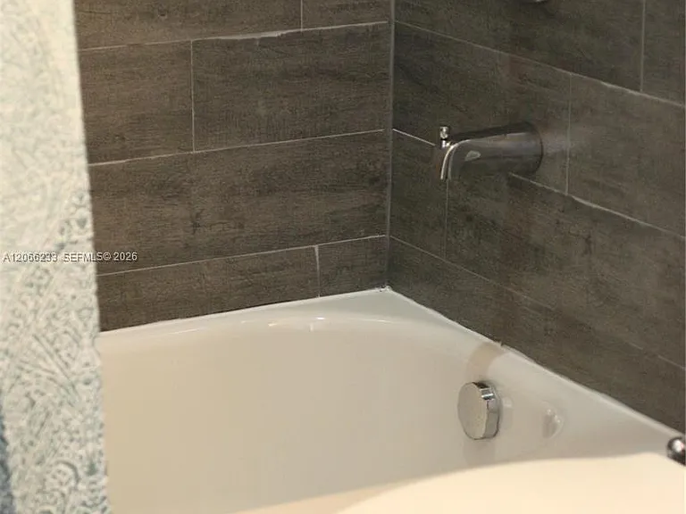 1435 SW 82nd Pl — Photo 22