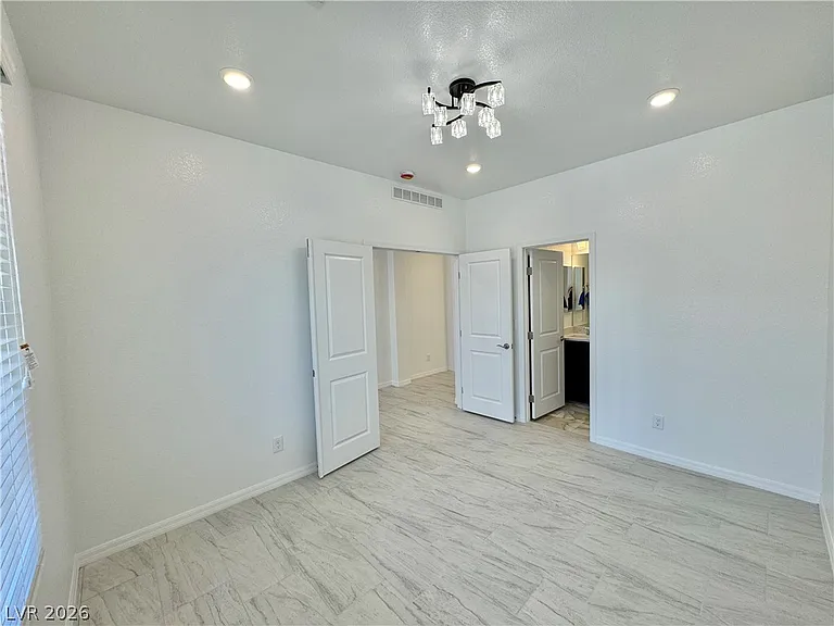 5772 Yellow House St — Photo 8