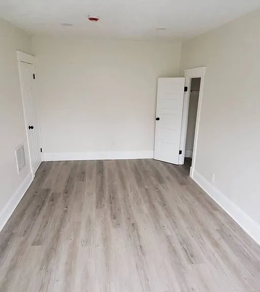 9703 Elwell Ave — Photo 16
