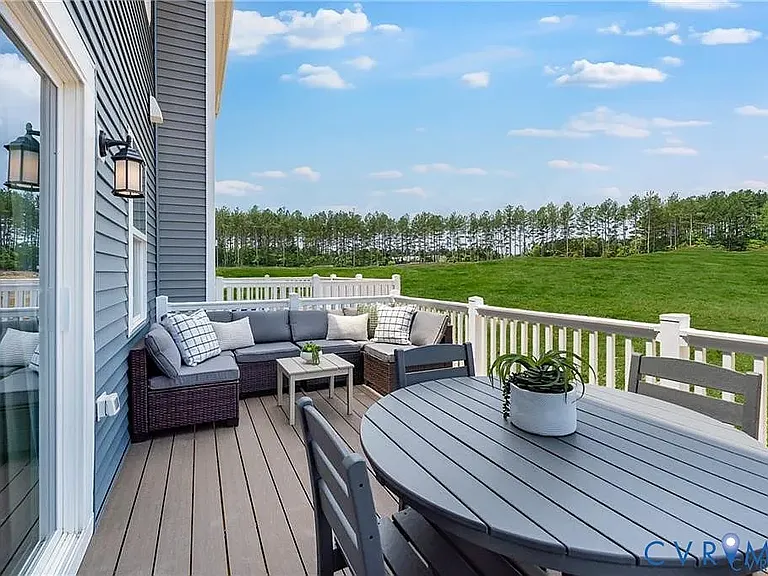 8728 Pioneer Hill Dr — Photo 4