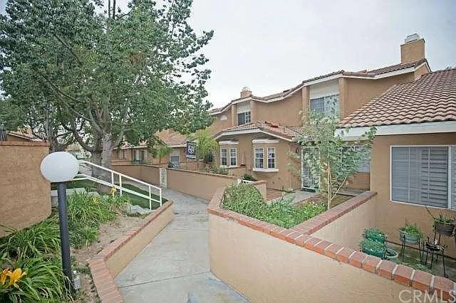 10020 1/2 Baseline Rd