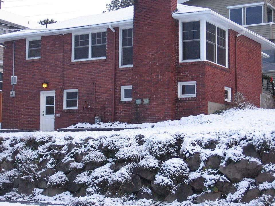 2nd image of 316 NW 60th St