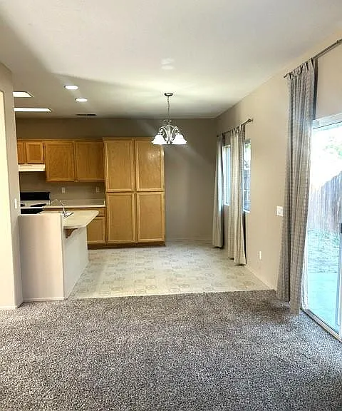 643 Laxford Rd — Photo 5
