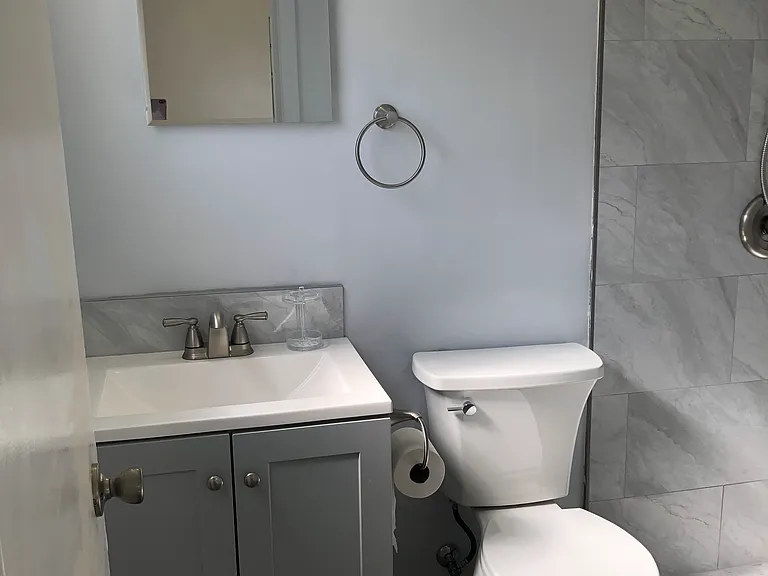 1209 Forester Ave — Photo 3