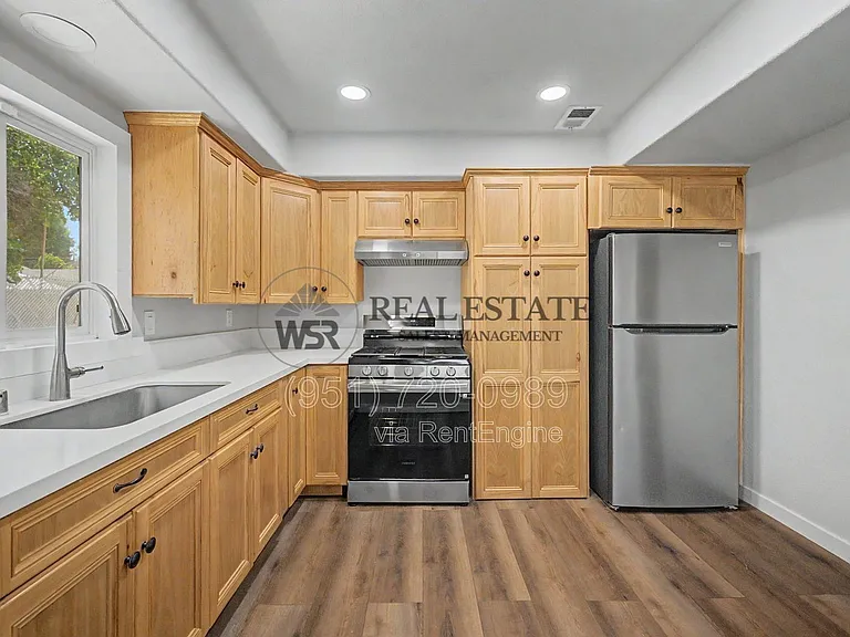 1030 E Brockton Ave #1 — Photo 11