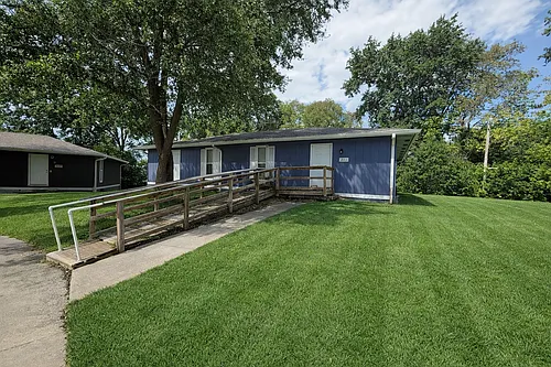 215 Wheaton Ct Photo 1