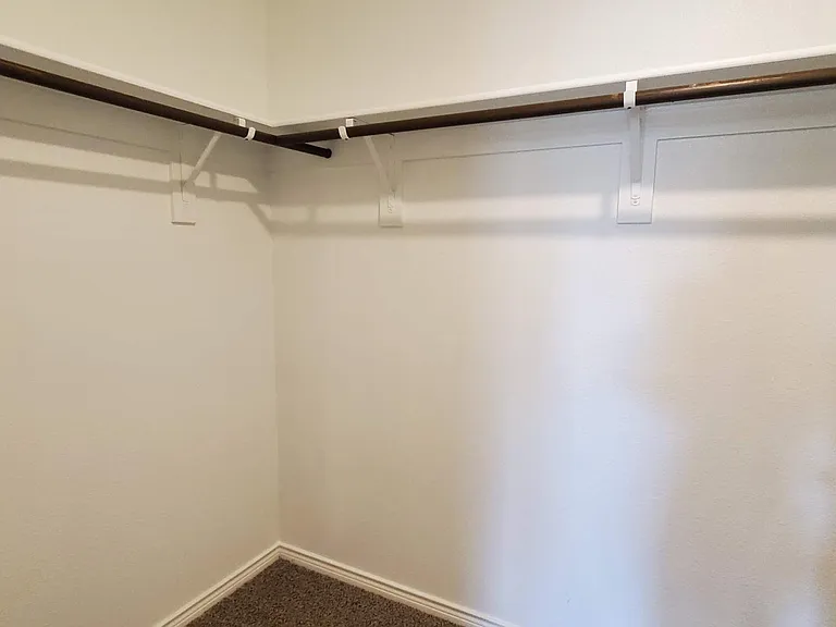 2107 Camellia St — Photo 18