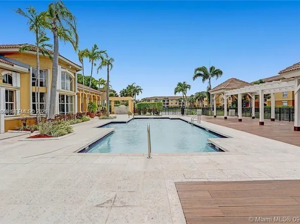 9640 NW 2nd St #5105, Hollywood, FL 33024